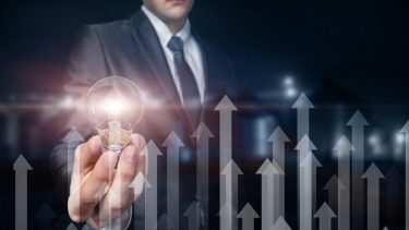 MUFGが新規事業創出プログラムの運用を見直し、3つの施策実施で多くの社員が挑戦できる環境を醸成